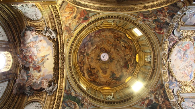 Saxophonist Christopher Greco joins Vienna Live to present his new album, Baroque for Soprano Saxophone and Piano.