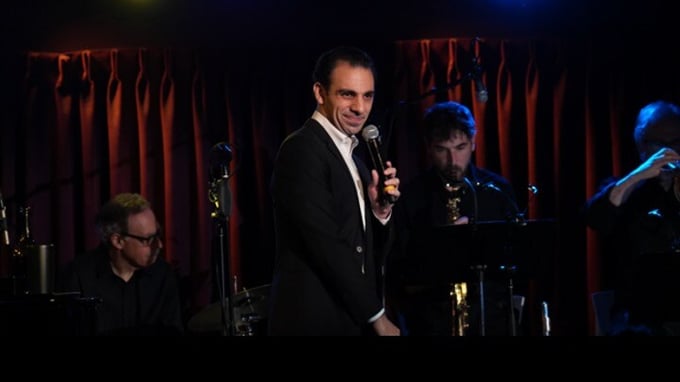 New York City cabaret singer Martin Bonventre present the classic songs of New York