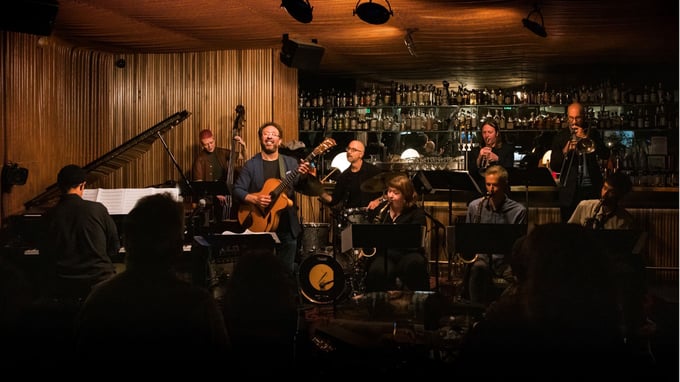 Jazz guitarist Anthony Wilson joins Vienna Live to present his new album House of the Singing Blossoms.