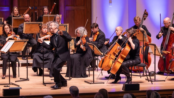 Composer & conductor Nimrod Borenstein joins Vienna Live to present his new Somm Recordings’ album with the English Chamber Orchestra.