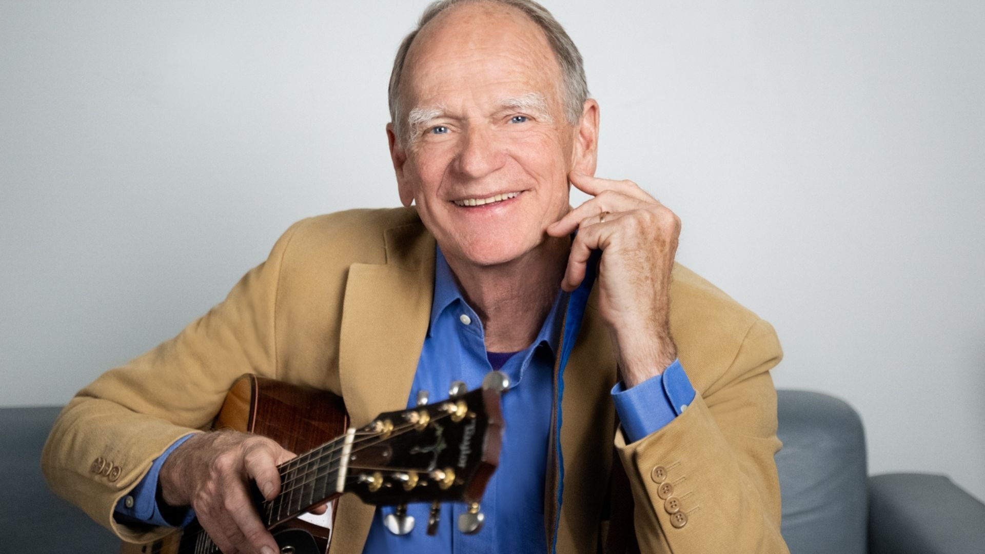 Singer-songwriter Livingston Taylor joins Vienna Live to present his new album of symphonic songs, Symphonic Steps